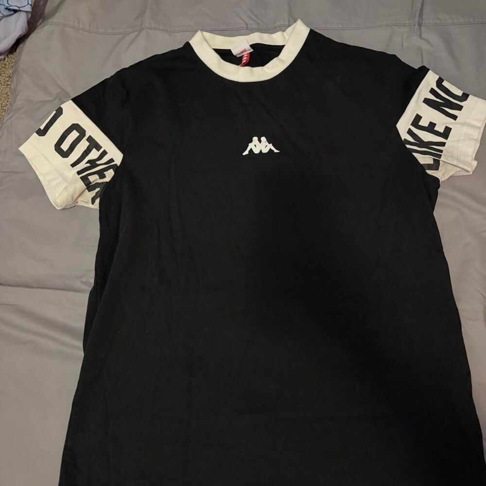 Kappa Men's Black and Navy Shirt